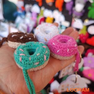 Breloc croșetat gogoașă mică - pe comandă(2)