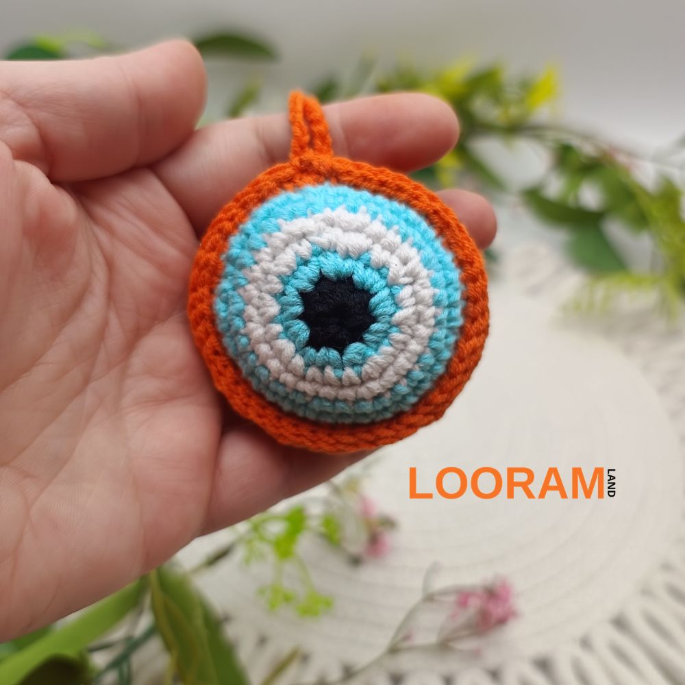 Breloc croșetat ochiul lui Horus - pe comandă