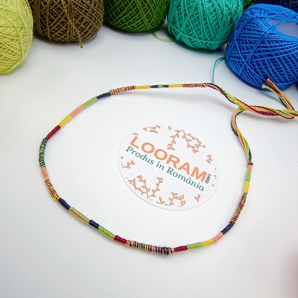 Brățară din ață colorată subțire multicoloră model 9 - pe comandă