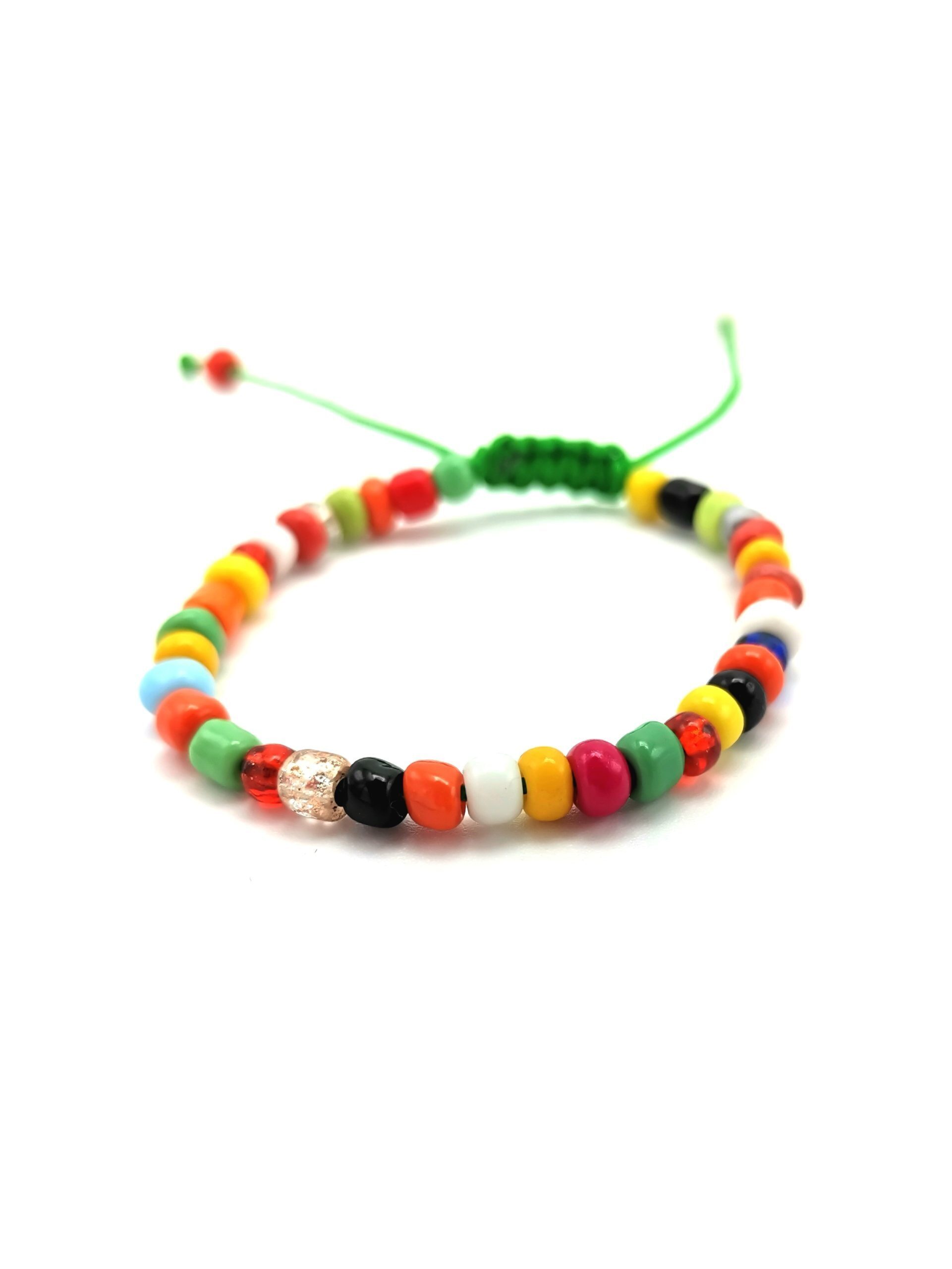 Brățară din mărgele multicolore pentru copii