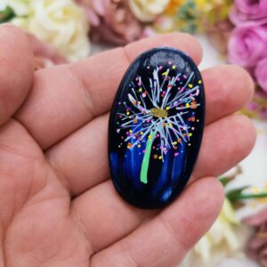 Brosa handmade Papadie pe fundal albastru - martisor portelan artizanal