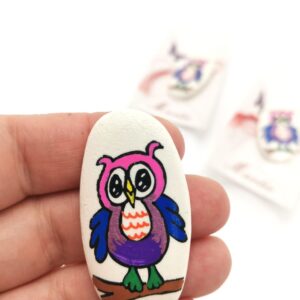 Brosa handmade pictata martisor Bufnita - martisor handmade