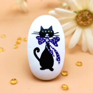 Brosa martisor Pisica - martisor handmade - portelan artizanal