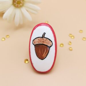 Brosa martisor Ghinda