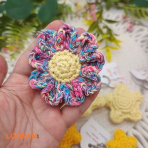 Breloc croșetat floare fosforescentă - pe comandă