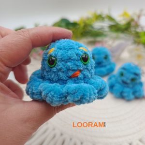 Breloc croșetat Caracatiță - pe comandă